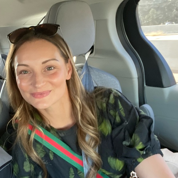 Meet your Posher, Krystal - Picture 1 of 1